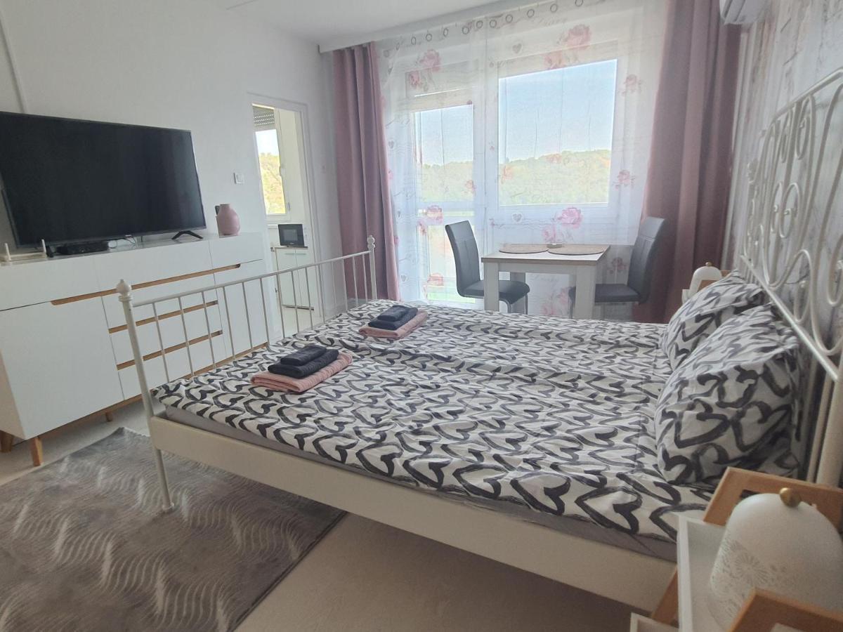 Hegyalja Apartman Miszkolc Zewnętrze zdjęcie